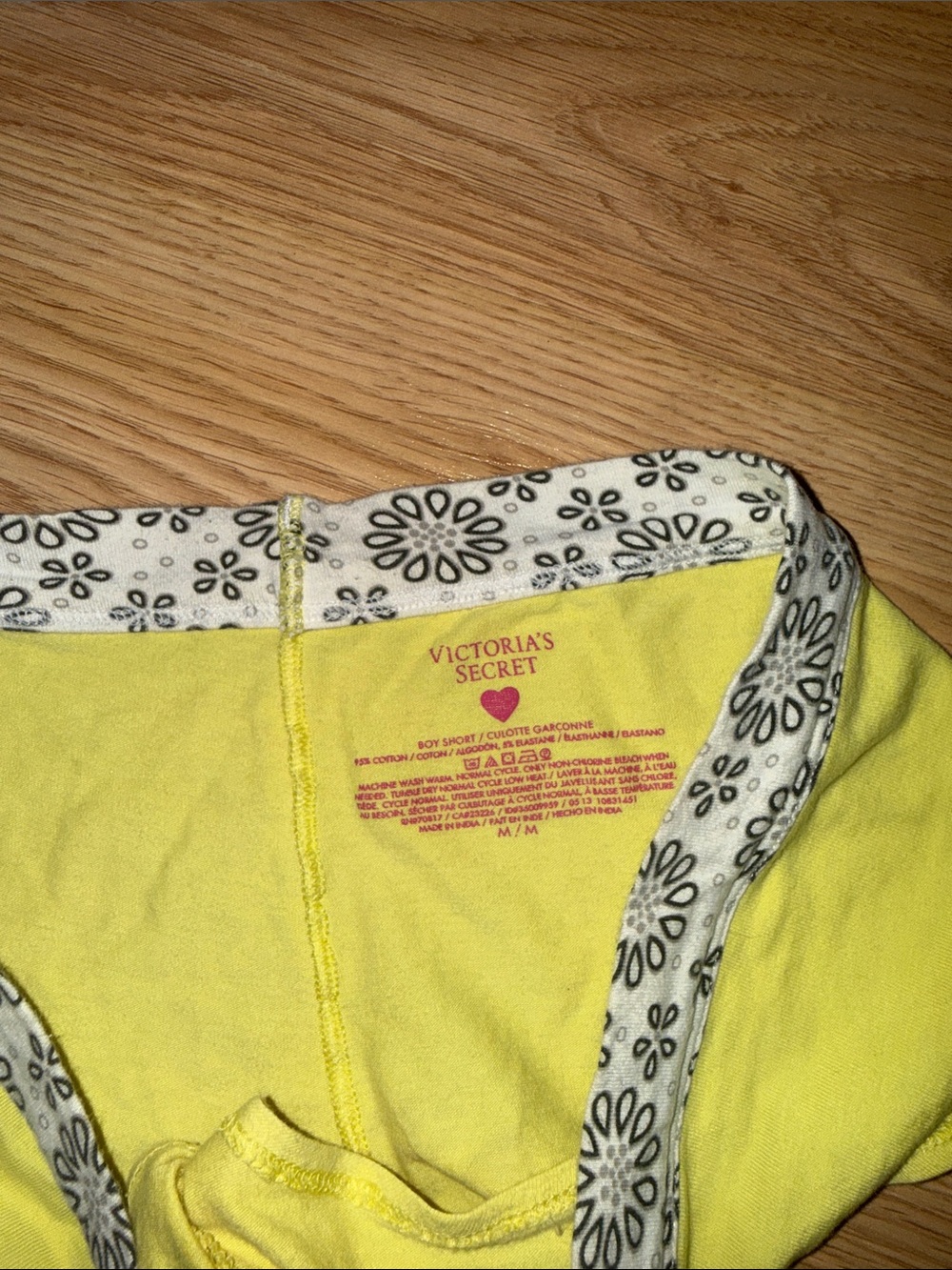 Victoria secret size medium panty bundle - Picture 5 of 11